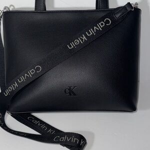 Calvin Klein Elegant Black Shoulder BagCalvin Klein CK Black Leather Handbag